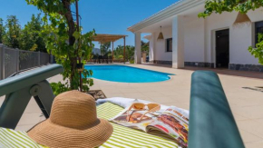 Villa Las Viñas Arenas by Ruralidays Arenas